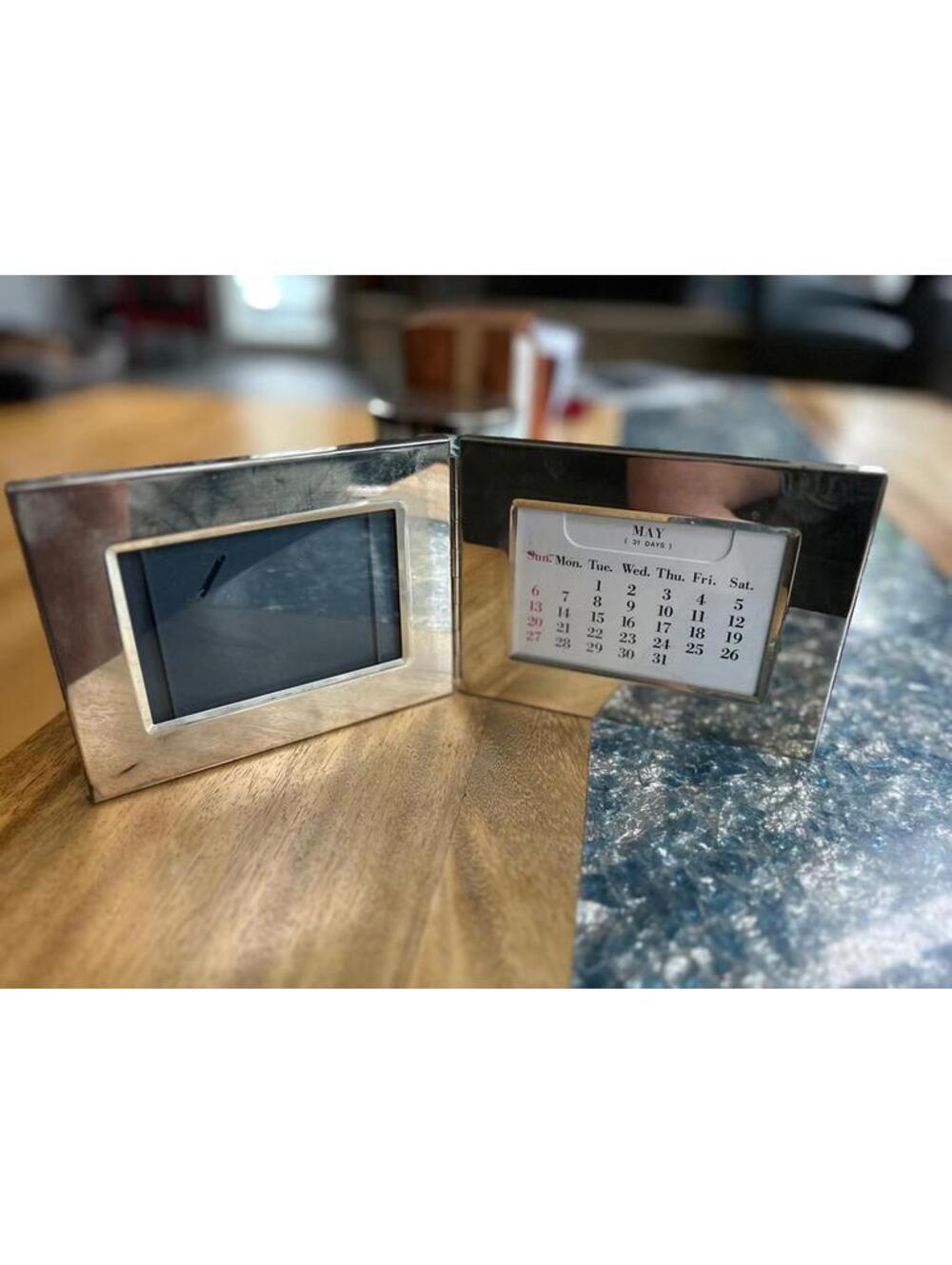 Vintage picture frame / calendar